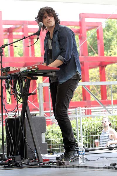 JUANA MOLINA - 2014-06-08 - PARIS - Parc de la Villette - 